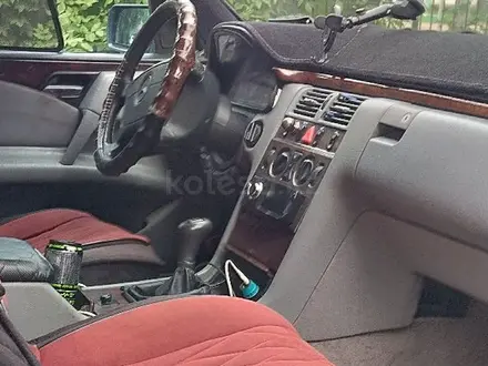 Mercedes-Benz E 230 1996 года за 1 800 000 тг. в Алматы – фото 7