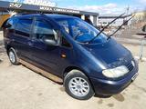 Volkswagen Sharan 1996 годаүшін2 500 000 тг. в Уральск – фото 3