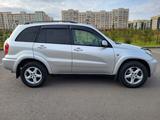 Toyota RAV4 2003 года за 5 000 000 тг. в Астана – фото 5