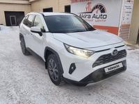 Toyota RAV4 2024 годаfor19 500 000 тг. в Караганда