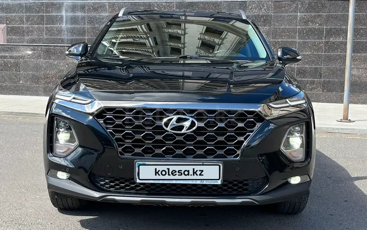 Hyundai Santa Fe 2020 года за 14 500 000 тг. в Астана