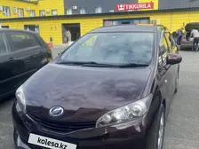Toyota Wish, 2010