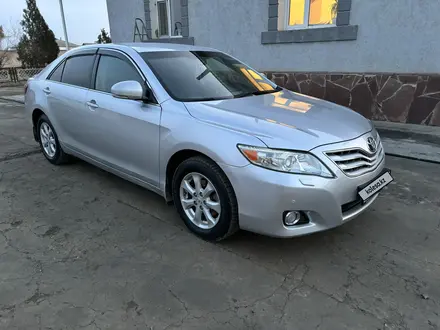 Toyota Camry 2010 года за 7 600 000 тг. в Шымкент – фото 2