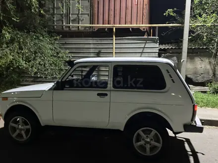 ВАЗ (Lada) Lada 2121 2013 года за 1 700 000 тг. в Алматы – фото 8
