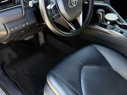 Toyota Camry 2020 года за 12 500 000 тг. в Атырау – фото 7