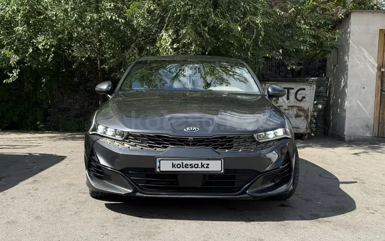 Kia K5 2020 года за 9 900 000 тг. в Алматы