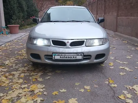 Mitsubishi Carisma 1998 года за 2 200 000 тг. в Алматы – фото 2