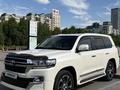 Toyota Land Cruiser 2021 года за 41 500 000 тг. в Астана
