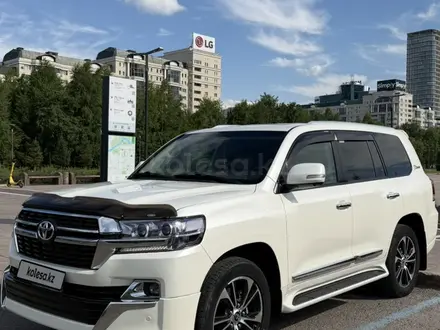 Toyota Land Cruiser 2021 года за 41 500 000 тг. в Астана