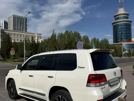 Toyota Land Cruiser 2021 года за 41 500 000 тг. в Астана – фото 2
