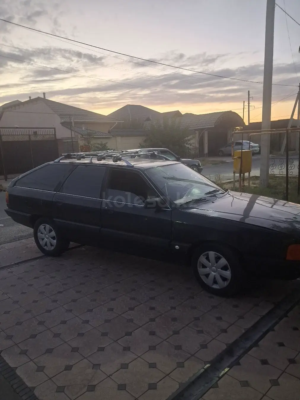 Audi 100, 1988