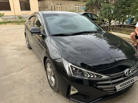 Hyundai Elantra 2019 года за 6 950 000 тг. в Шымкент