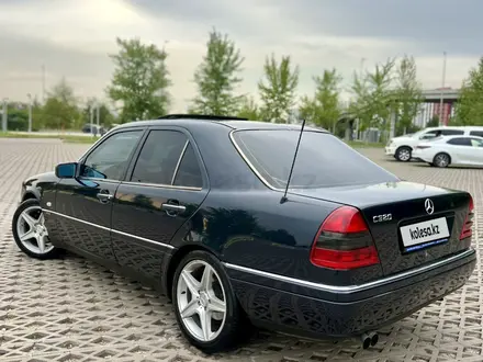 Mercedes-Benz C 320 1997 года за 3 000 000 тг. в Алматы – фото 3