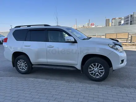 Toyota Land Cruiser Prado 2012 года за 14 500 000 тг. в Астана – фото 2