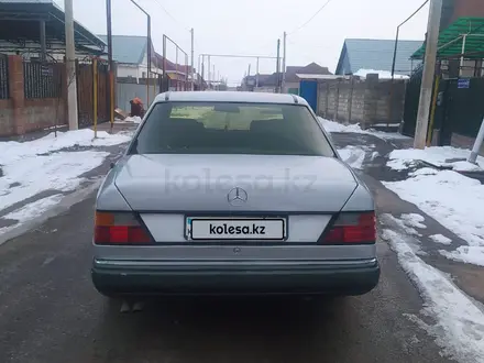 Mercedes-Benz E 260 1990 года за 830 000 тг. в Шымкент