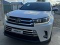 Toyota Highlander 2019 года за 12 700 000 тг. в Атырау