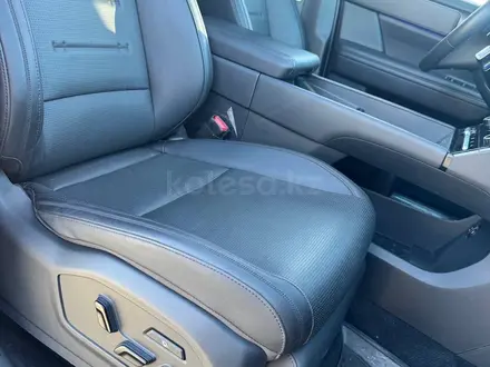 Hyundai Santa Fe 2024 года за 18 700 000 тг. в Семей – фото 16
