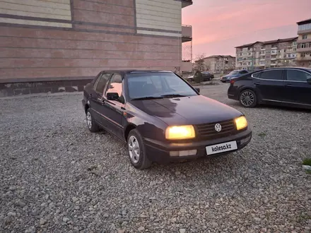 Volkswagen Vento 1992 года за 1 000 000 тг. в Тараз