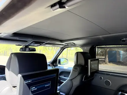 Land Rover Range Rover 2015 года за 30 000 000 тг. в Алматы – фото 39