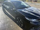 Toyota Camry 2018 годаүшін9 800 000 тг. в Семей