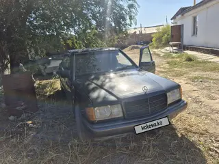 Mercedes-Benz 190, 1990