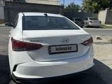 Hyundai Accent 2021 года за 7 700 000 тг. в Шымкент – фото 4