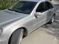 Mercedes-Benz C 240 2001 годаүшін3 150 000 тг. в Актау – фото 2