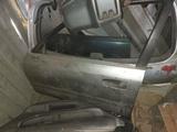 Двери передняя левая и задняя правая за 5 000 тг. в Алматы