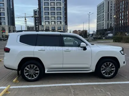 Toyota Land Cruiser 2024 года за 58 000 000 тг. в Астана – фото 9