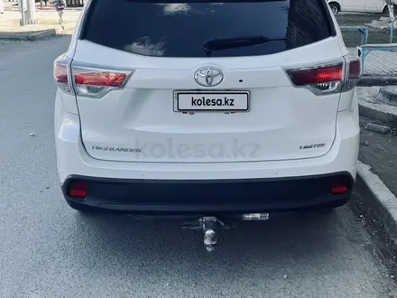 Toyota Highlander 2016 года за 12 000 000 тг. в Атырау – фото 3