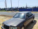 Mercedes-Benz E 230 1992 годаfor1 000 000 тг. в Шымкент