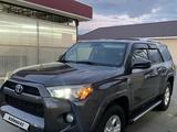 Toyota 4Runner 2017 года за 18 500 000 тг. в Атырау – фото 2