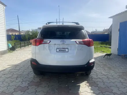 Toyota RAV4 2014 года за 9 000 000 тг. в Атырау – фото 4