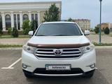 Toyota Highlander 2011 года за 13 500 000 тг. в Актау