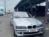BMW 528 1999 года за 4 300 000 тг. в Алматы