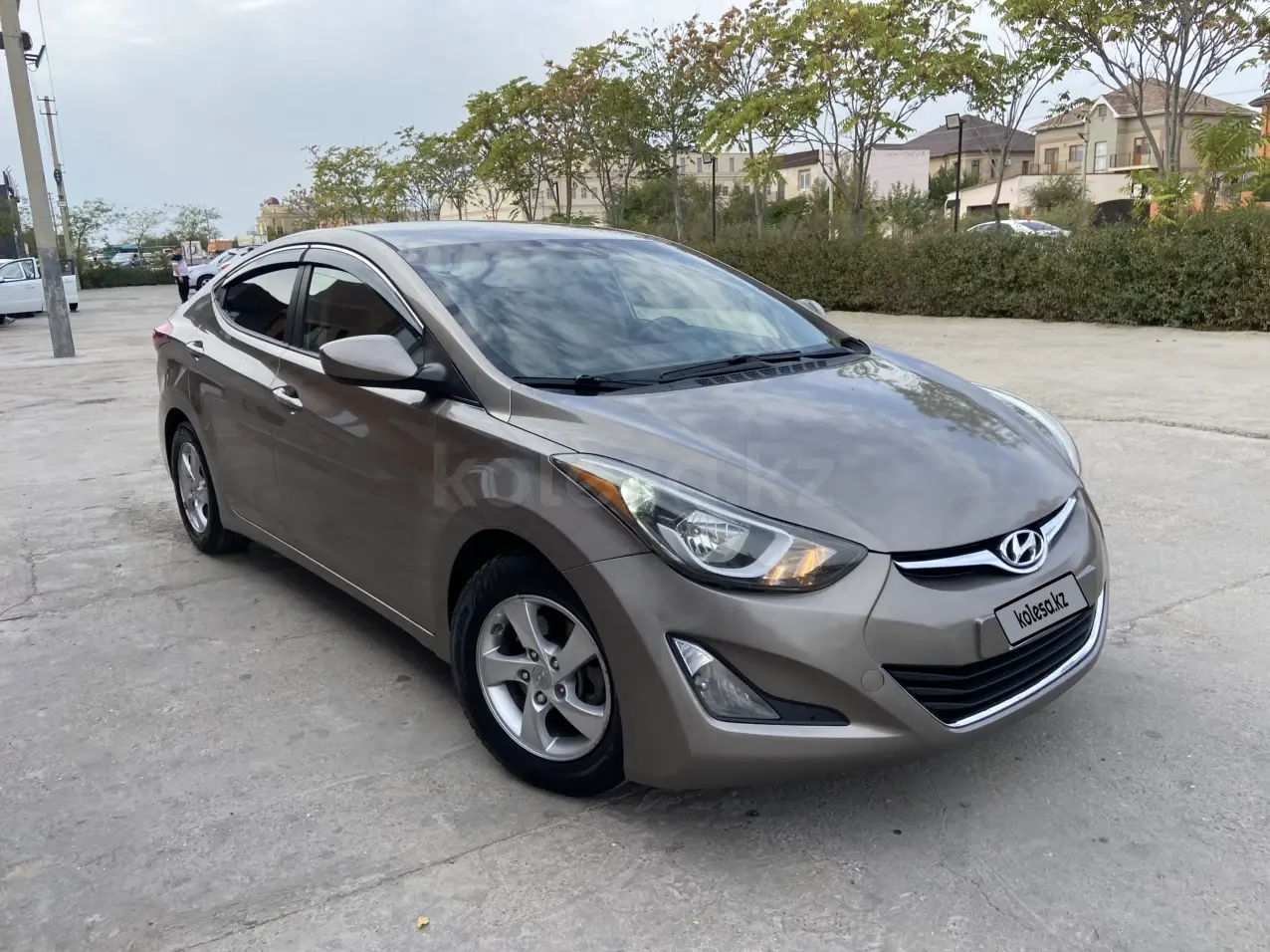 Hyundai Elantra, 2013