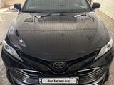 Toyota Camry 2018 года за 14 000 000 тг. в Караганда – фото 3