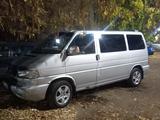 Volkswagen Caravelle 2001 года за 7 500 000 тг. в Петропавловск