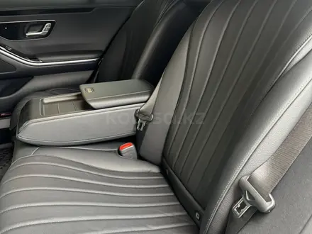 Mercedes-Benz S 450 2023 года за 64 990 000 тг. в Алматы – фото 15