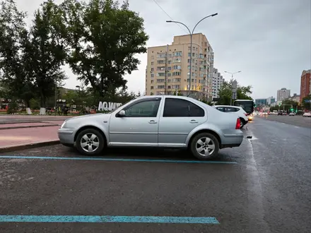 Volkswagen Jetta 2004 года за 2 700 000 тг. в Астана – фото 9