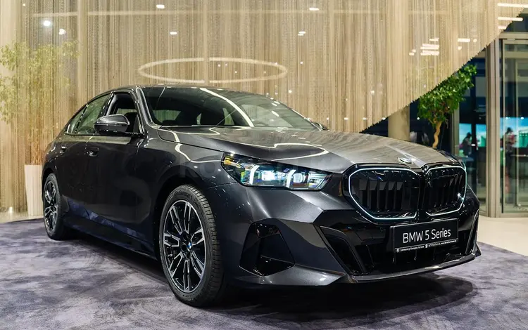 BMW 530 XDrive 2026 года за 53 669 655 тг. в Астана