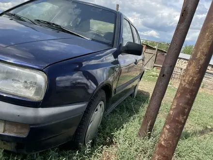 Volkswagen Vento 1996 года за 900 000 тг. в Уральск – фото 2