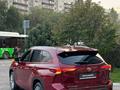 Toyota Highlander Luxe 2022 годаүшін35 171 500 тг. в Алматы – фото 12