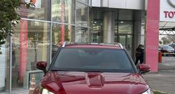 Toyota Highlander Luxe 2022 года за 35 171 500 тг. в Алматы – фото 5