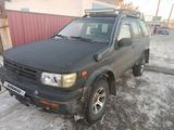 Nissan Pathfinder 1998 года за 2 300 000 тг. в Жезказган