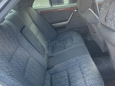 Mercedes-Benz C 280 1994 года за 2 600 000 тг. в Караганда – фото 30