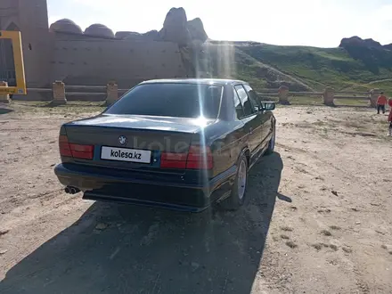 BMW 525 1994 года за 2 600 000 тг. в Туркестан – фото 3