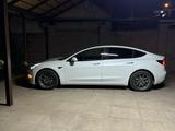 Tesla Model 3 2021 года за 16 500 000 тг. в Алматы – фото 2