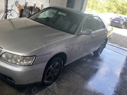 Nissan Laurel 2001 года за 3 000 000 тг. в Усть-Каменогорск – фото 4