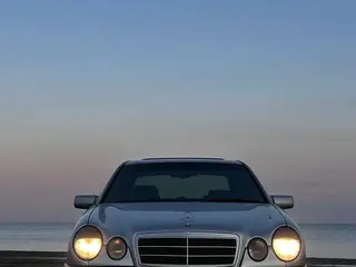 Mercedes-Benz E 280